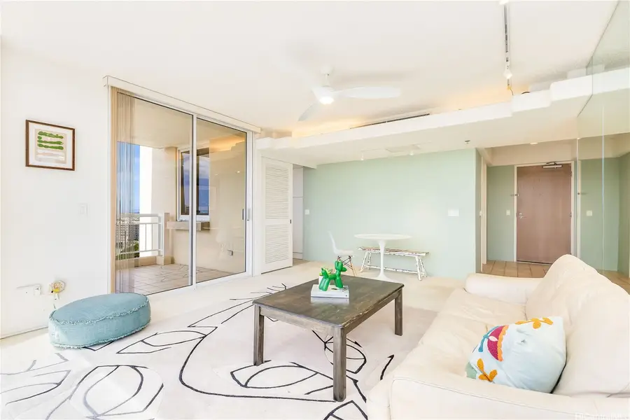 2047 Nuuanu Avenue #2202, Honolulu, HI 96817 - #3