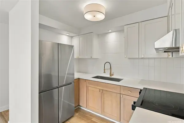 1505 Alexander Street #703, Honolulu, HI 96822