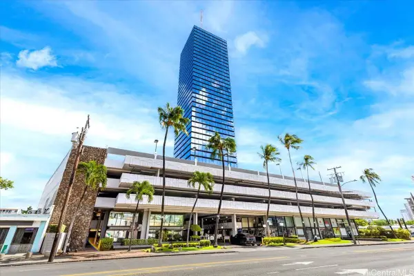 1750 Kalakaua Avenue #802, Honolulu, HI 96826