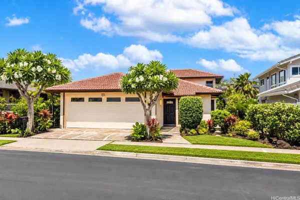 677 Hunalewa Street, Honolulu, HI 96816