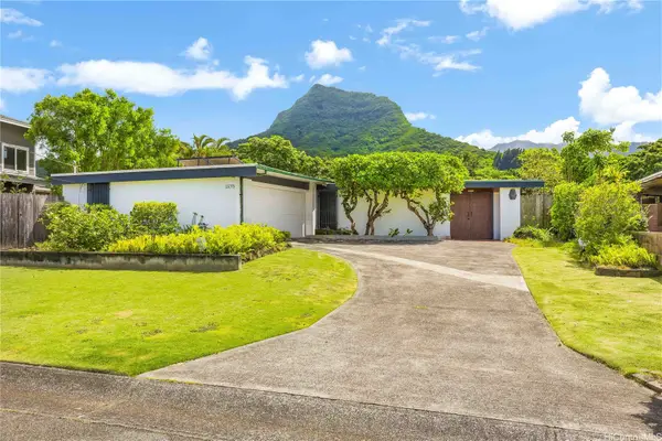 1575 Ulupii Street, Kailua, HI 96734
