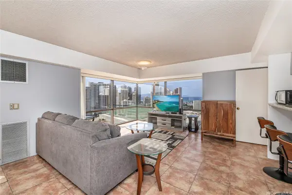 1750 Kalakaua Avenue #2202, Honolulu, HI 96826