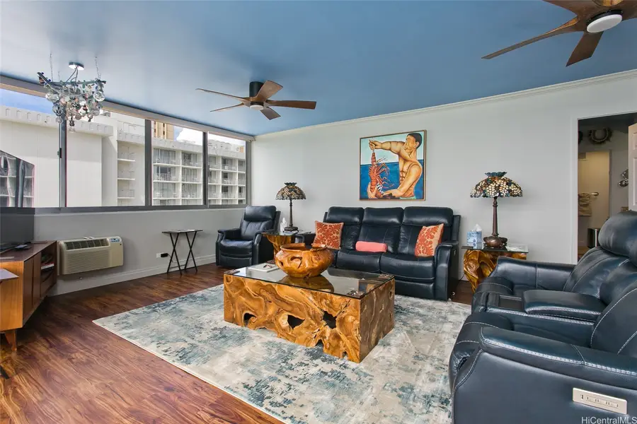 2500 Kalakaua Avenue #1402, Honolulu, HI 96815 - #2