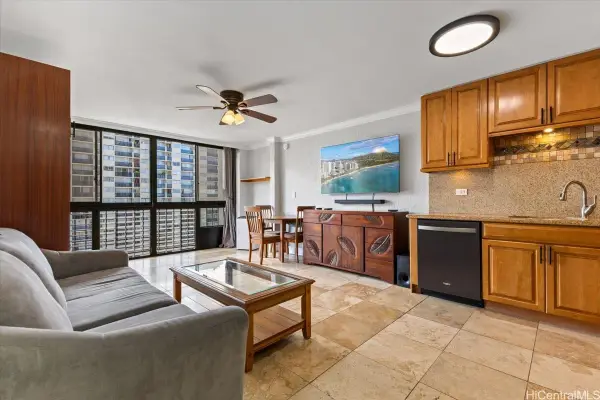 2345 Ala Wai Boulevard #1704, Honolulu, HI 96815