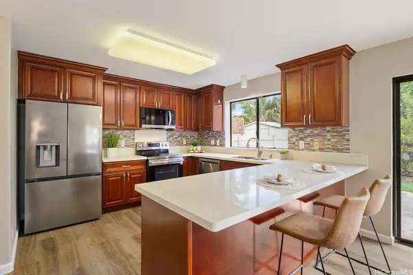 94-512 Meaaina Place, Waipahu, HI 96797