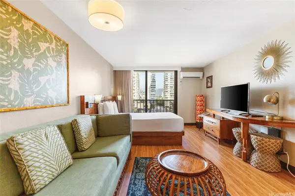 2425 Kuhio Avenue #705, Honolulu, HI 96815