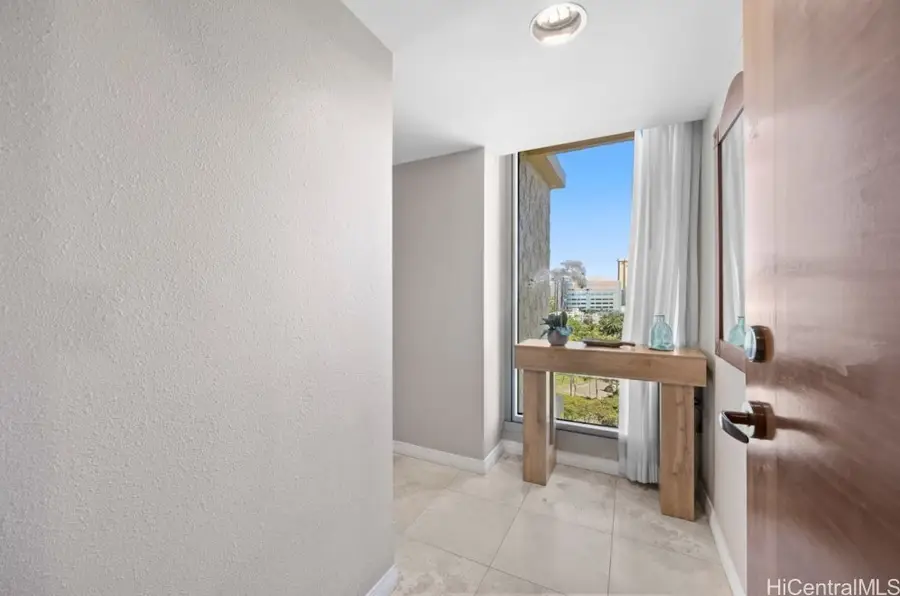 2045 Kalakaua Avenue #816, Honolulu, HI 96815 - #2