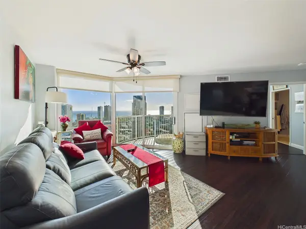 801 S King Street #3704, Honolulu, HI 96813