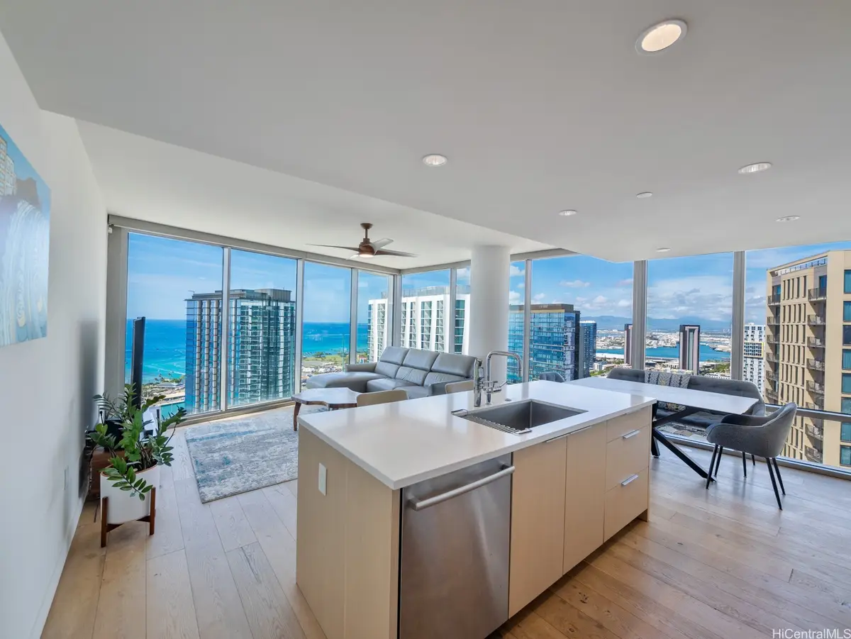 1001 Queen Street #3801, Honolulu, HI 96814 - #1