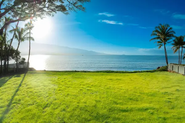 220 Hauoli St, Wailuku, HI 96793