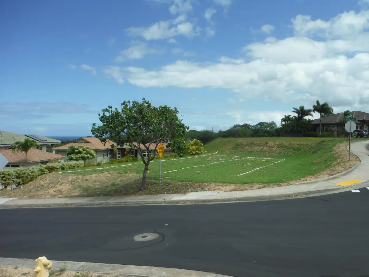 15 E Kapueone Pl, Wailuku, HI 96793 - #1