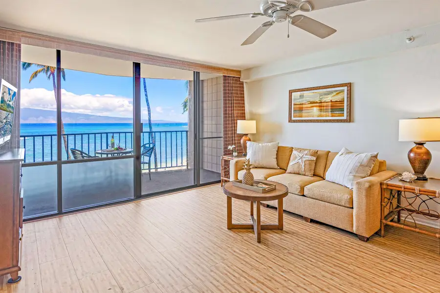 4327 Lower Honoapiilani Rd #406B, Lahaina, HI 96761 - #3