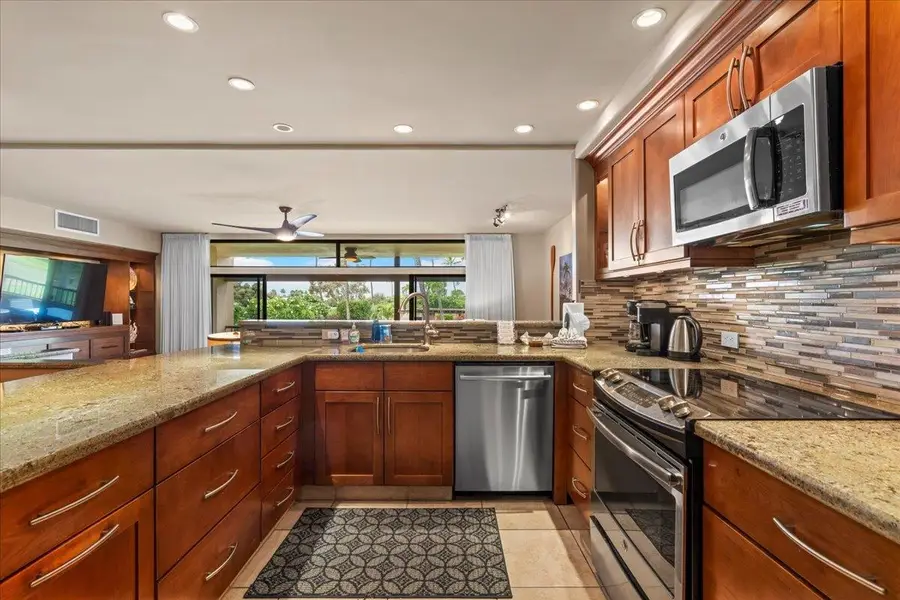 2560 Kekaa Dr #F202, Lahaina, HI 96761 - #3