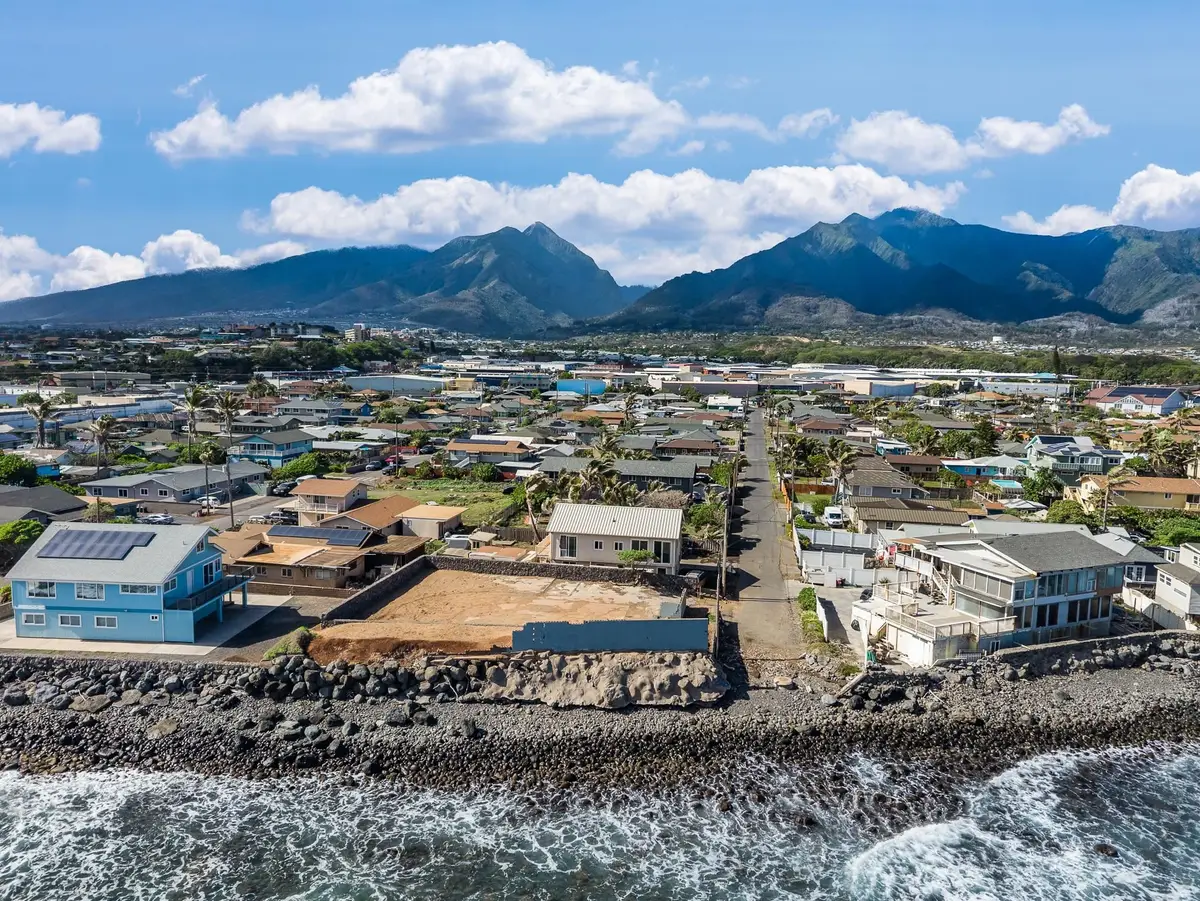 523 Kaikoo St, Wailuku, HI 96793 - #1