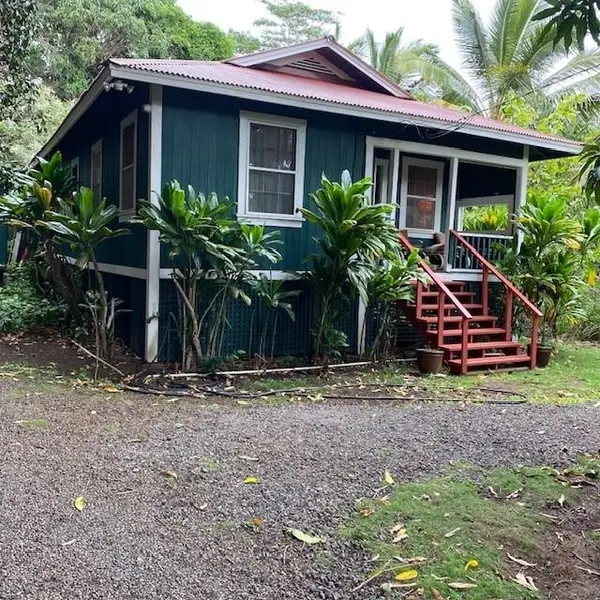 1264 Malaihi Rd, Wailuku, HI 96793