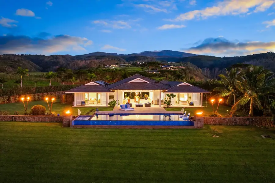 300 Mahana Ridge St, Lahaina, HI 96761 - #2