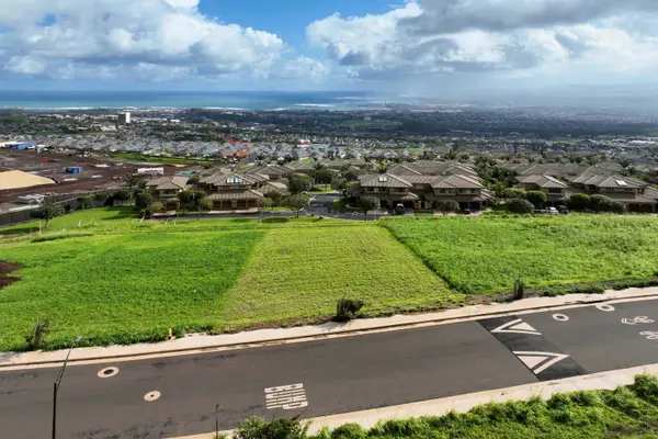 622 Kauna Lipo Dr, Wailuku, HI 96793