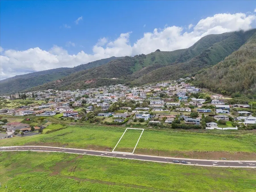 563 Kauna Lipo Dr, Wailuku, HI 96793 - #2