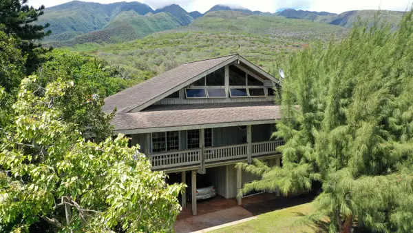 7406 Kamehameha V Hwy, Kaunakakai, HI 96748