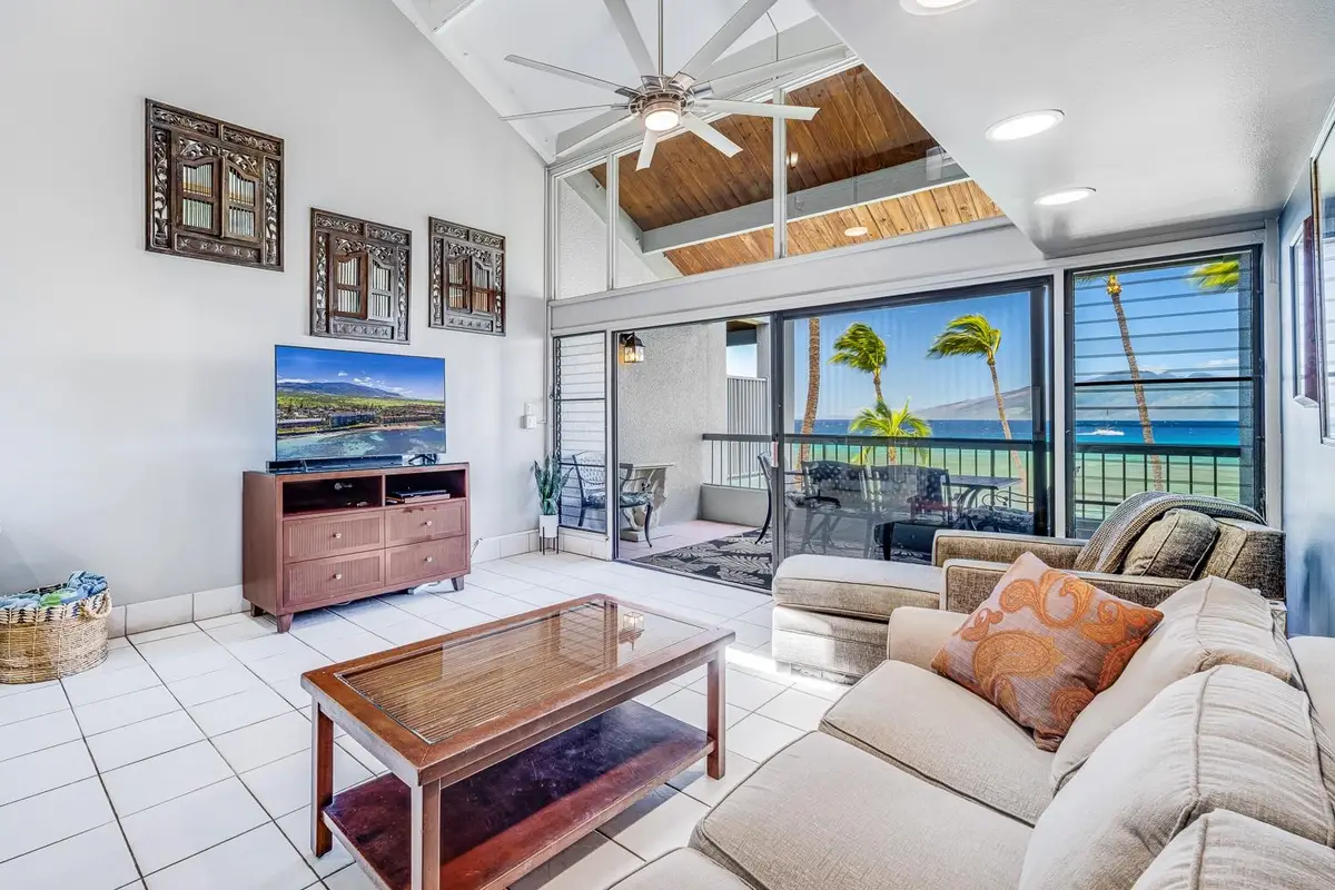 3875 Lower Honoapiilani Rd #B402, Lahaina, HI 96761 - #1