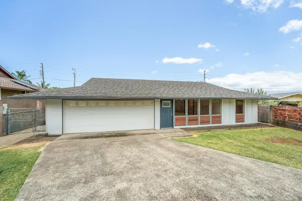 2048 Kolo Pl, Wailuku, HI 96793