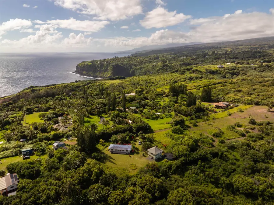 601 N Honokala Rd #B, Haiku, HI 5 - #2