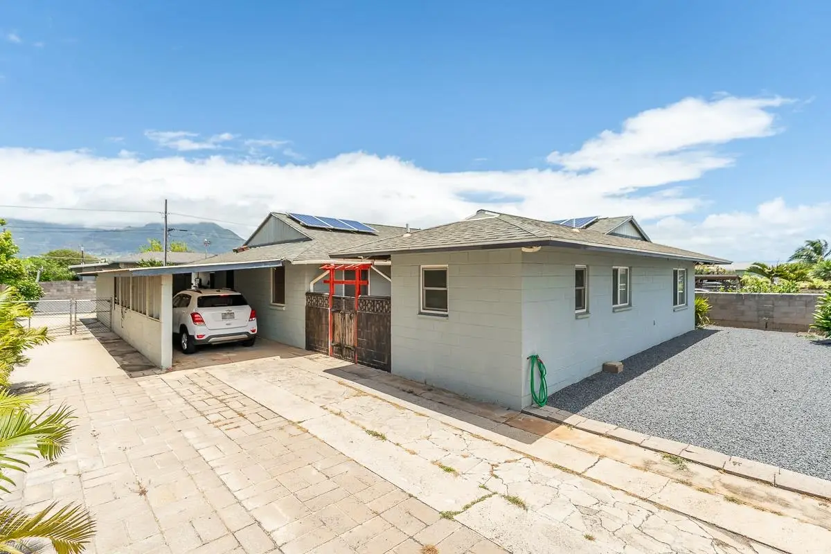 396 Kahiki St, Kahului, HI 96732 - #1