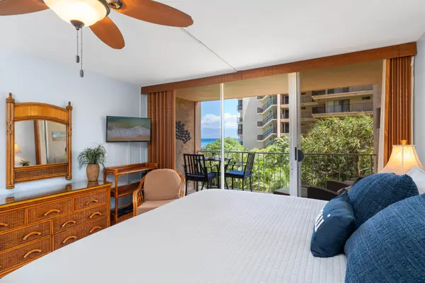 4365 Lower Honoapiilani Rd #302, Lahaina, HI 96761