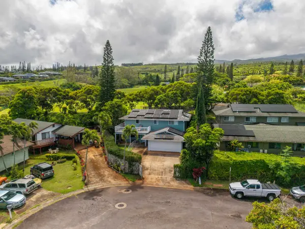 16 Hooia Pl, Lahaina, HI 96761