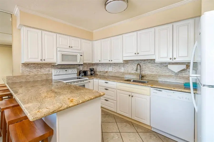 1403 Front St #404, Lahaina, HI 96761 - #2