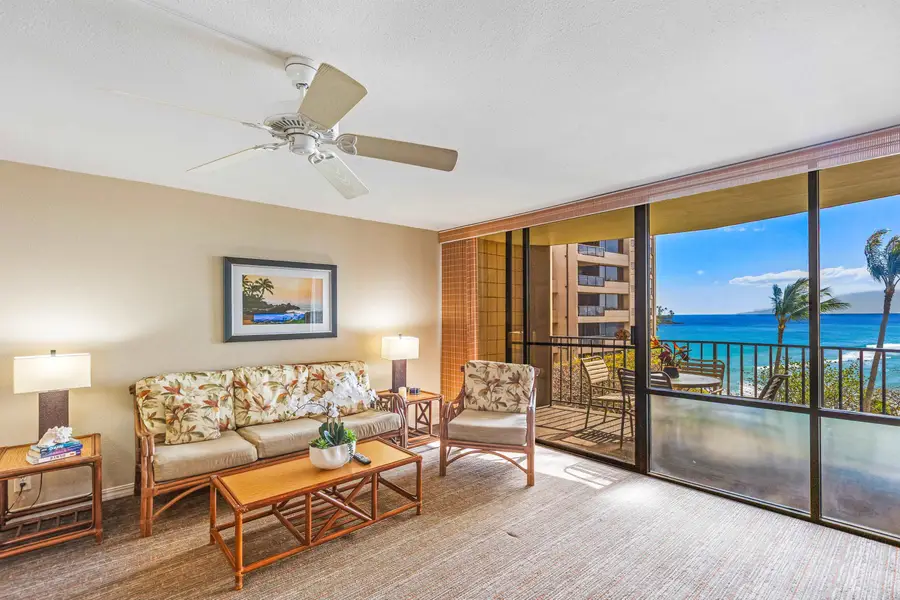 4327 Lower Honoapiilani Rd #502B, Lahaina, HI 96761 - #3