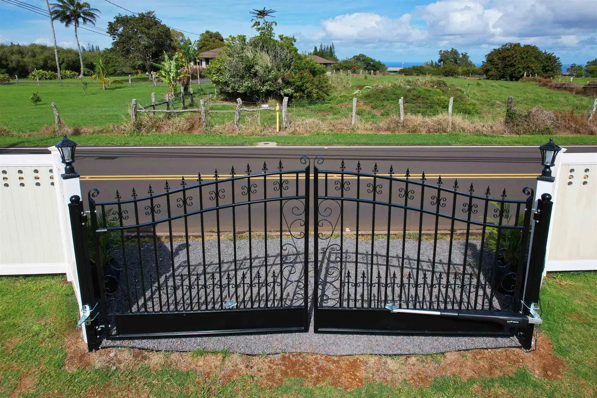 1525 Kaupakalua Rd, Haiku, HI 96708 - #1