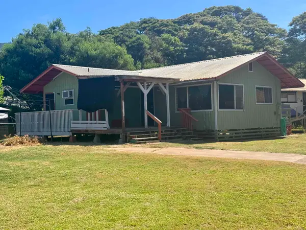 15 Kawela Way, Kaunakakai, HI 96748