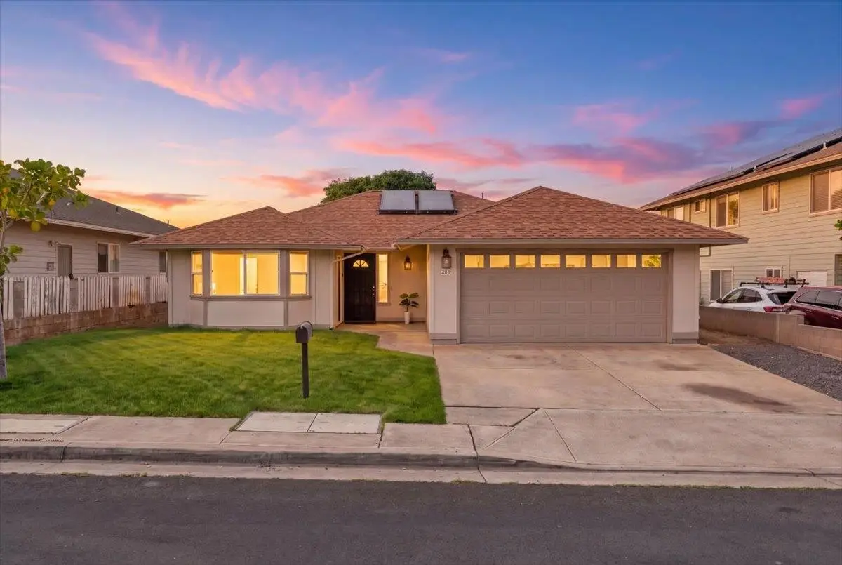 349 Kuualoha St, Kahului, HI 96732 - #1