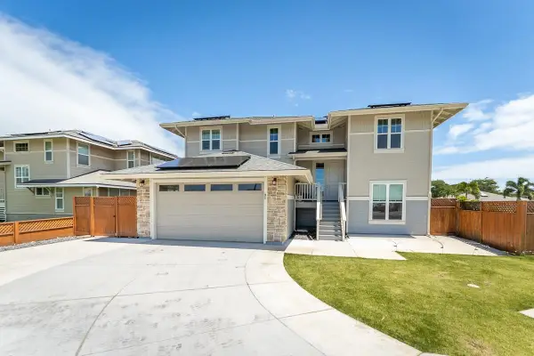 31 Pakau Pl #67A, Kahului, HI 96732