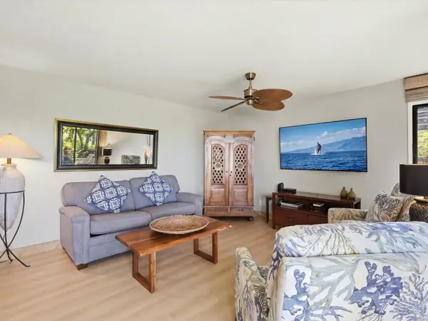 10 Wailea Ekolu Pl #1403, Kihei, HI 96753