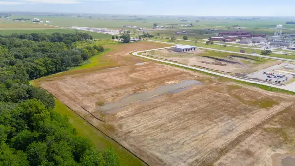 2215 Bailey Avenue, Ames, IA 50010