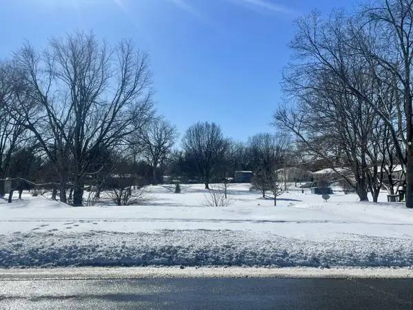 320 Jewel Drive, Ames, IA 50010