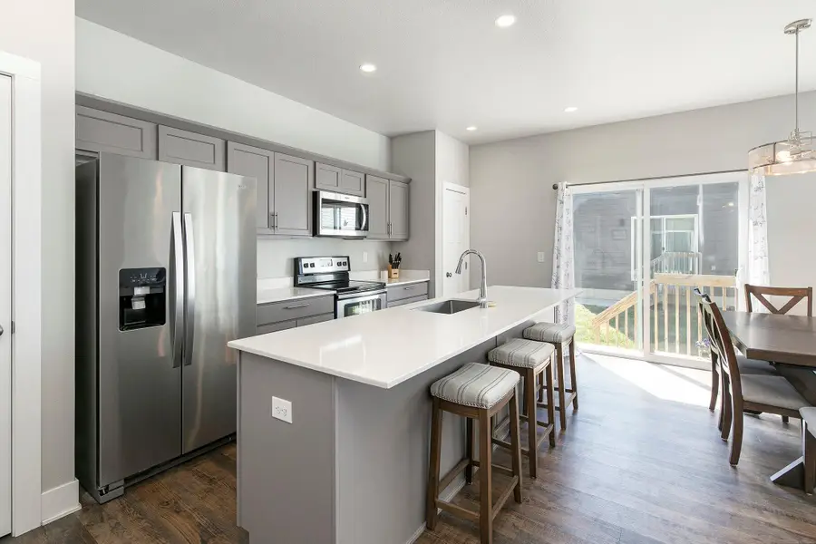 17110 Blue Sage Lane, Urbandale, IA 50323 - Image #3