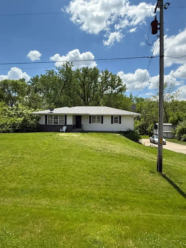 7125 SE 32nd Avenue, Pleasant Hill, IA 50327