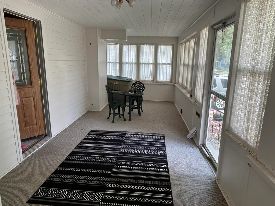 1819 Otley Avenue, Perry, IA 50220 - Image #2