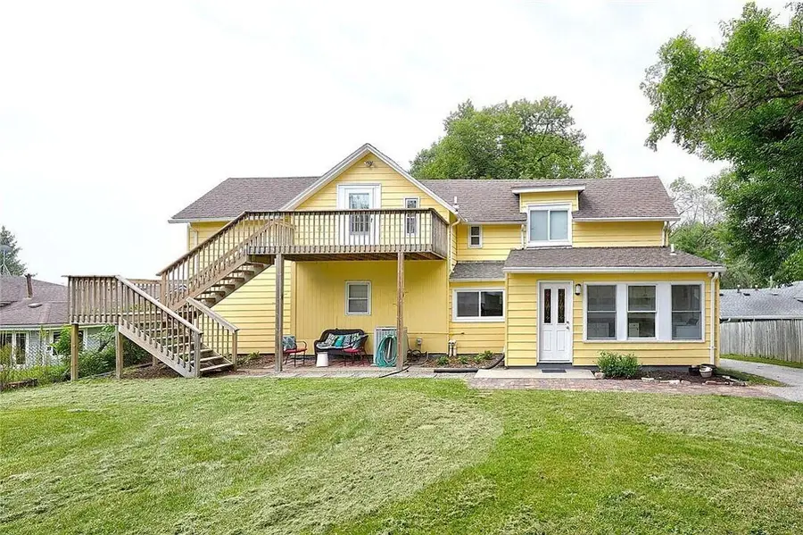 1233 72nd Street, Windsor Heights, IA 50324 - Image #2