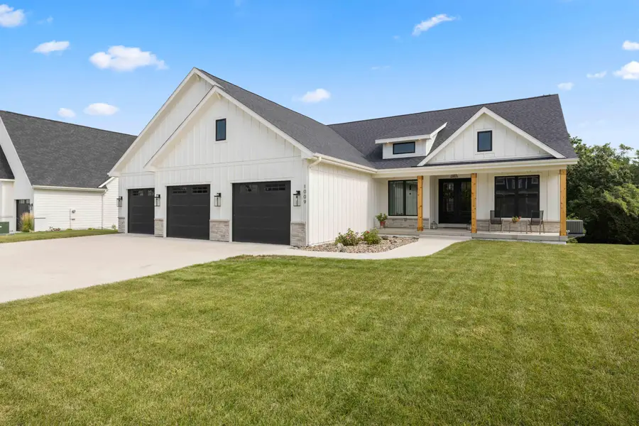 1009 W Aspen Ridge Circle, Polk City, IA 50226 - Image #2