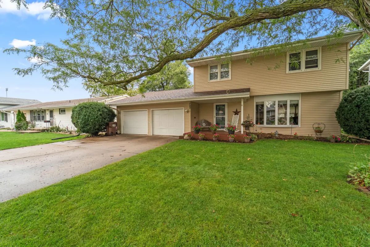 723 16th Street, Nevada, IA 50201 - #1