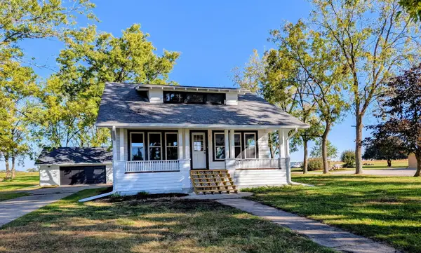 612 Park Avenue, Ellsworth, IA 50075
