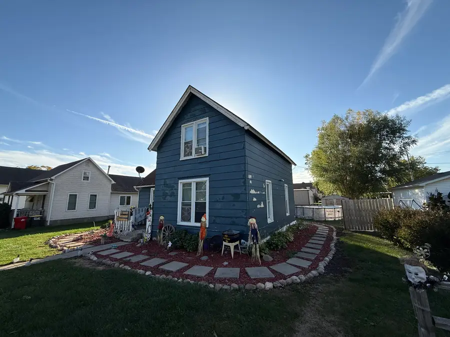 1621 Dayton Street, Ellsworth, IA 50075 - Image #2