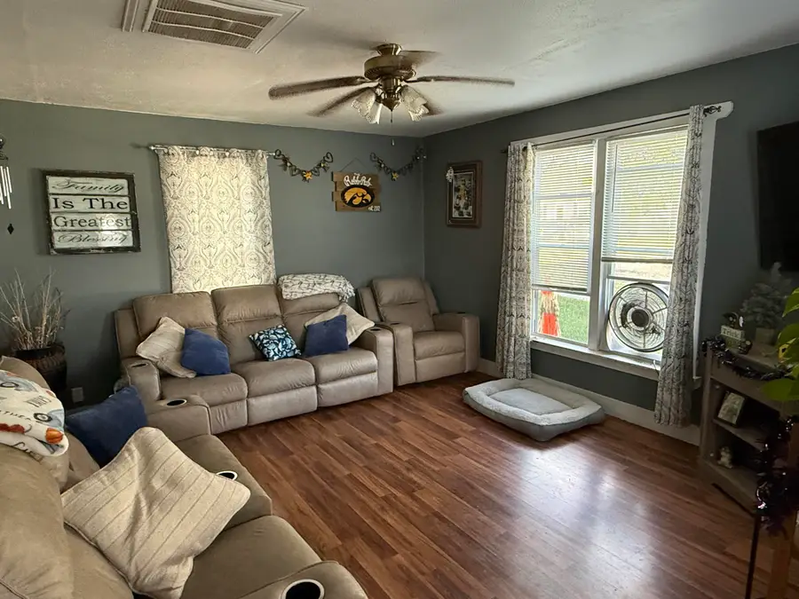 1621 Dayton Street, Ellsworth, IA 50075 - Image #3