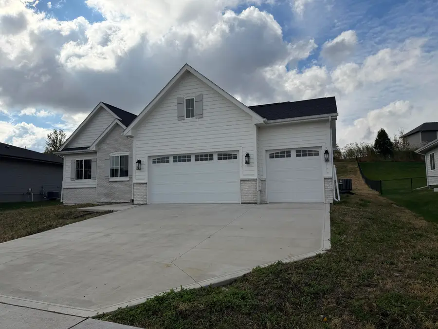 660 Belmont Boulevard, Waukee, IA 50263 - Image #2