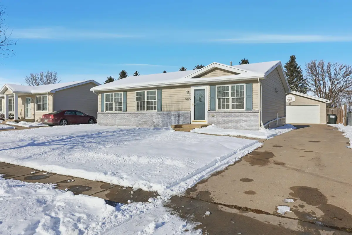 5225 Kansas Drive, Ames, IA 50014 - #1