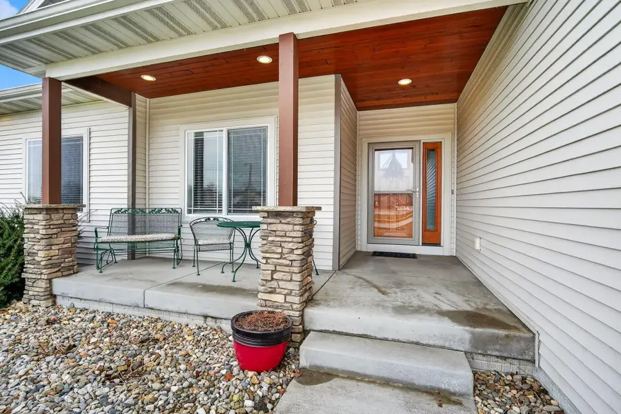 402 Upstill Circle, Gilbert, IA 50105 - Image #2